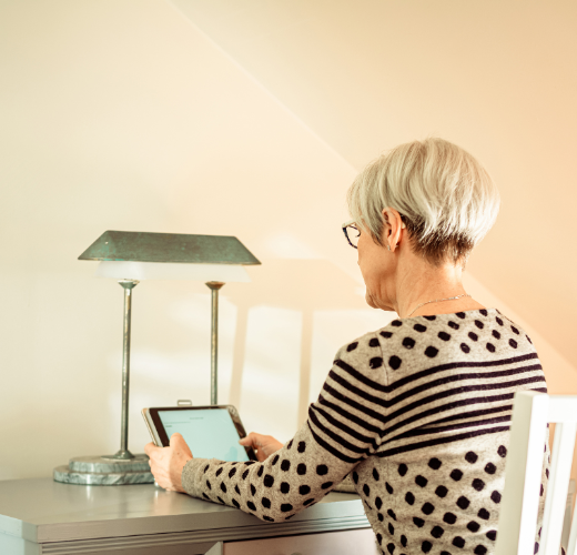 Protect your skin from the effects of screen time